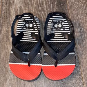 Boys flip flops